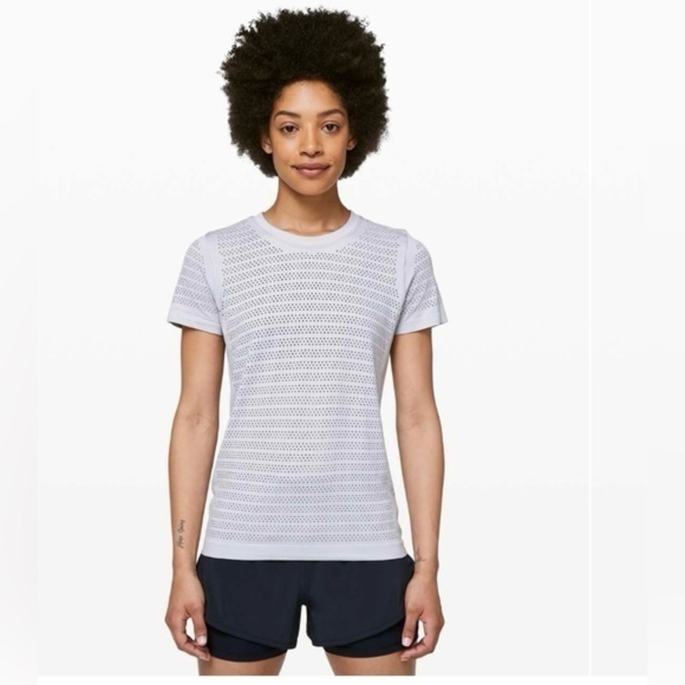Lululemon Breeze By Short Sleeve *Squad Silver Lilac/Silver Lilac